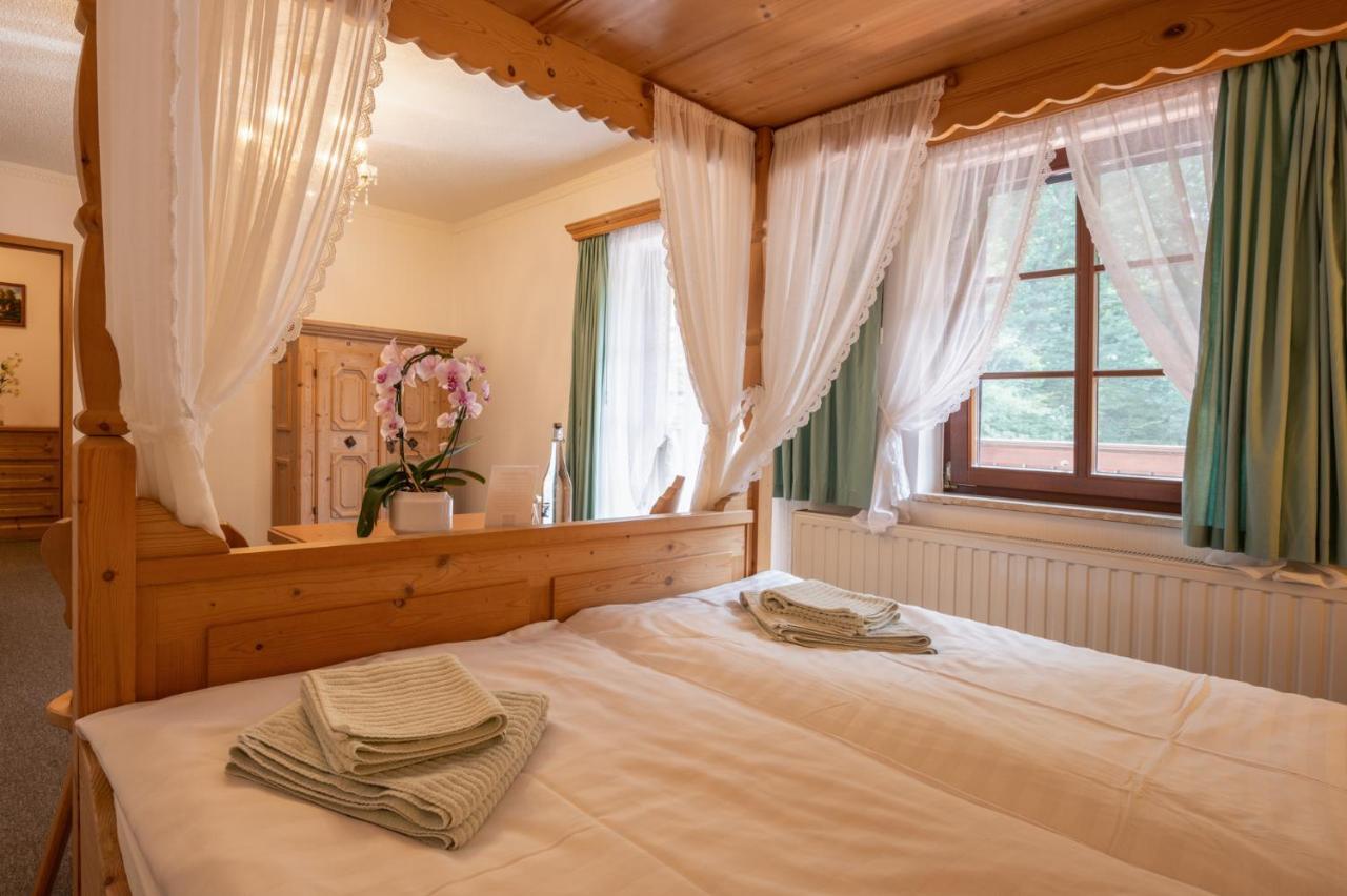 Zur Margarethenmuehle - Landgasthof Und Waldhotel Rosswein Eksteriør billede
