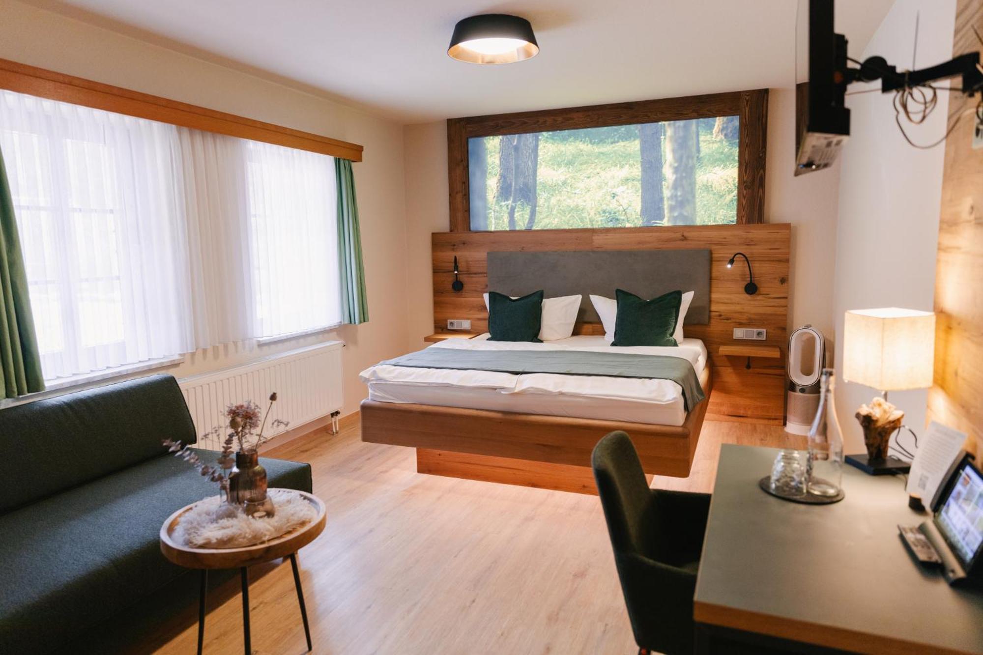 Zur Margarethenmuehle - Landgasthof Und Waldhotel Rosswein Eksteriør billede